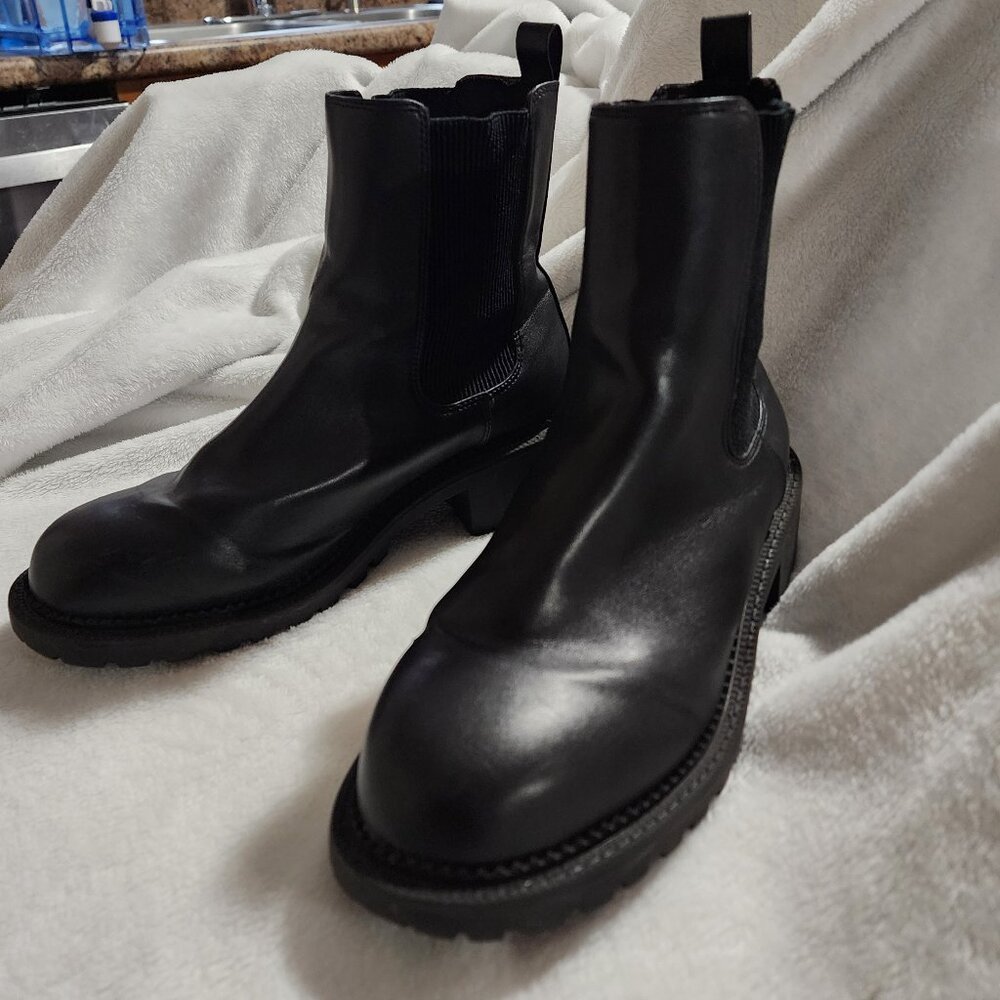 ASOS Design Wide Fit Action Chunky Chelsea Ankle Boots in Black